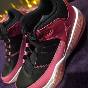 Jordan Women's Black and Pink Sneakers